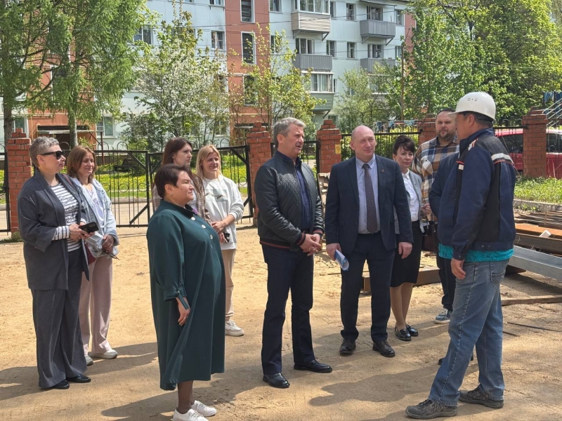 Олег Рожнов посетил МОУ сош городского округа Молодежный 