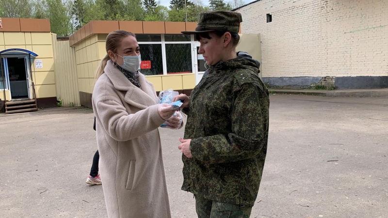 Бесплатные маски раздавали в Молодёжном