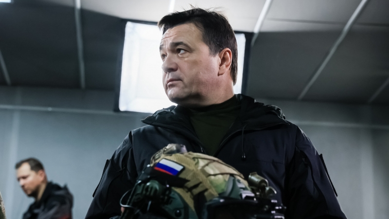 Губернатор Подмосковья передал десантникам из Кубинки дополнительное снаряжение