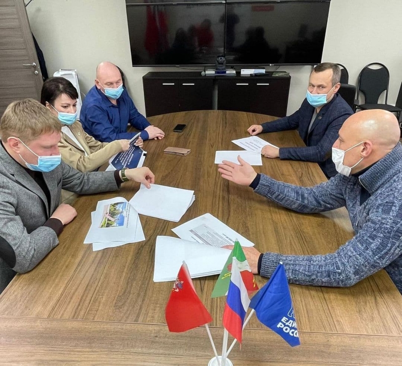 Депутат Государственной думы Денис Майданов с рабочим визитом посетил Молодёжный
