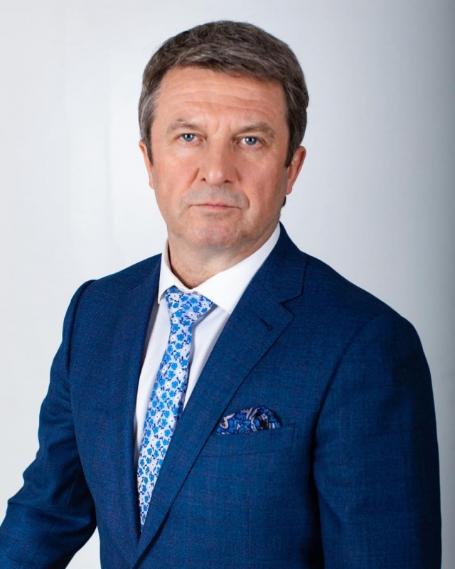 Олег Рожнов поздравил сотрудников органов внутренних дел России
