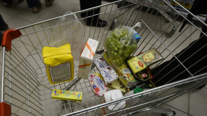 Семьи с детьми-учащимися получат продуктовые наборы