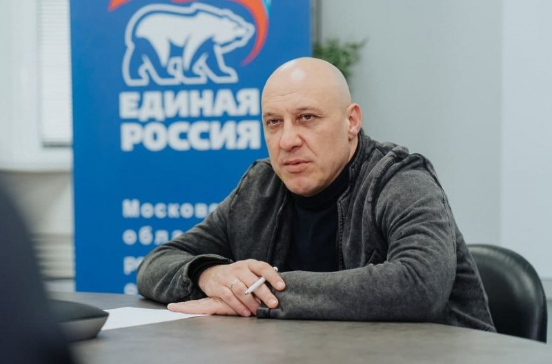 Депутат Государственной думы Денис Майданов проводит прием граждан