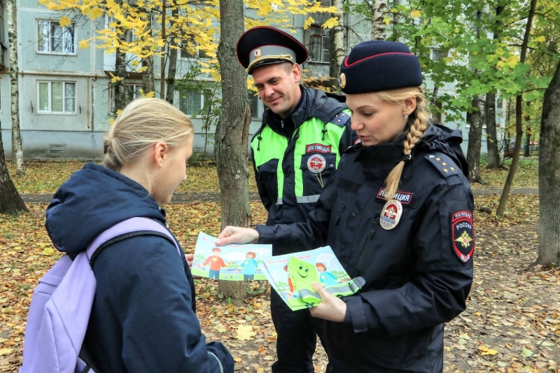 Госавтоинспекция провела беседу с детьми в преддверии осенних каникул. 