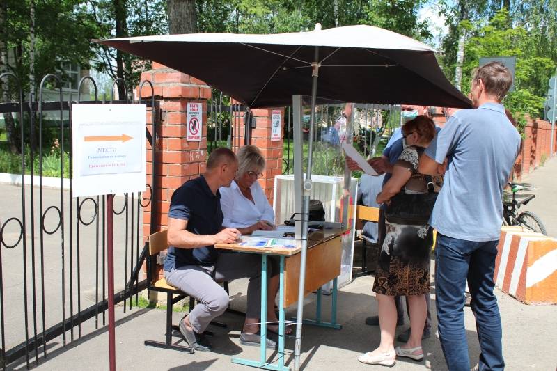 За председателя ГСК к полудню проголосовали 25 %  владельцев гаражей