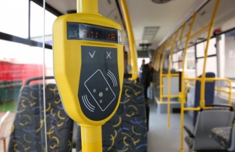 Держатели карт «Мир» смогут ездить в общественном транспорте Подмосковья со скидкой