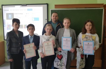 Комиссия по делам несовершеннолетних наградила победителей конкурса, посвящённого Всемирному дню здоровья
