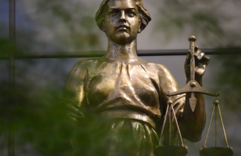 Суд признал законным отказ Госжилинспекции региона внести изменения в реестр лицензий УК