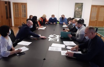 Совместное заседание комиссий по ЖКХ провели муниципальные депутаты и члены Общественной палаты 