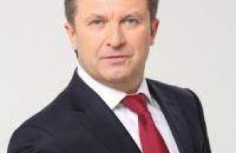 Олег Рожнов поздравил женщин с 8 марта