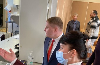  У Главы Молодёжного Виктора Юткина нет претензий к качеству питания в местной школе