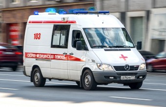 Виктор Юткин поблагодарил работников скорой помощи за труд