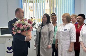 Глава ЗАТО городской округ Молодёжный Андрей Михайлов поздравил сотрудников ГБУЗ МО «Поликлиника городского округа Молодёжный» с Днём медицинского работника.