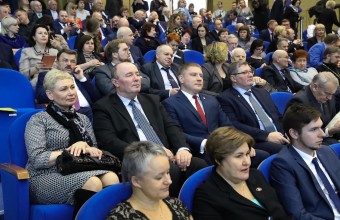 Главное за неделю в Молодёжном: почтили память мирных жителей Ленинграда и проинспектировали строительство ФОКа