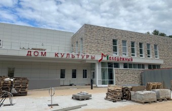  Виктор Юткин поздравил строителей с профессиональным праздником