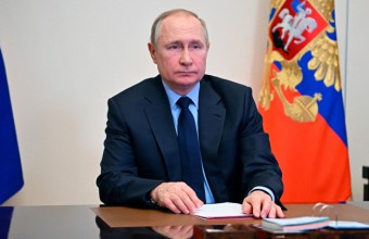 Президент поблагодарил правительство за эффективную работу в 2022 году