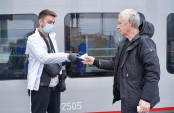 Более 1 тыс. волонтеров следят за соблюдением масочного режима в транспорте Подмосковья