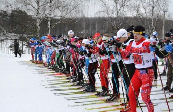 Сотни жителей Молодёжного бегут на лыжах 15 февраля