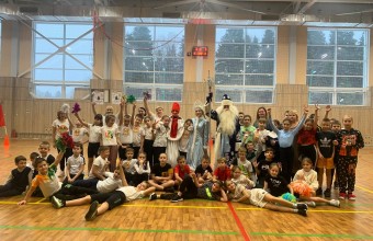 23 декабря в ФОК «Молодёжный» прошли новогодние весёлые старты