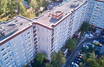 Свыше 900 кровель отремонтировано в Подмосковье с начала года