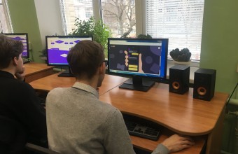 В школе Молодёжного провели «Урок цифры»
